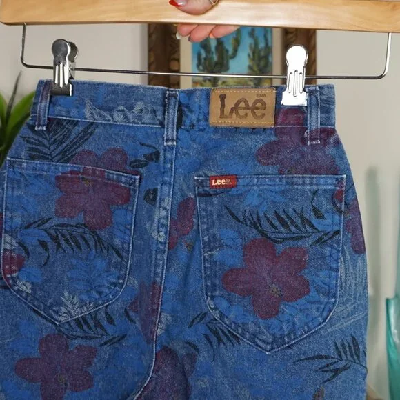 Vintage Lee floral hawaiian high rise pleated tapered leg jeans - Picture 3 of 4